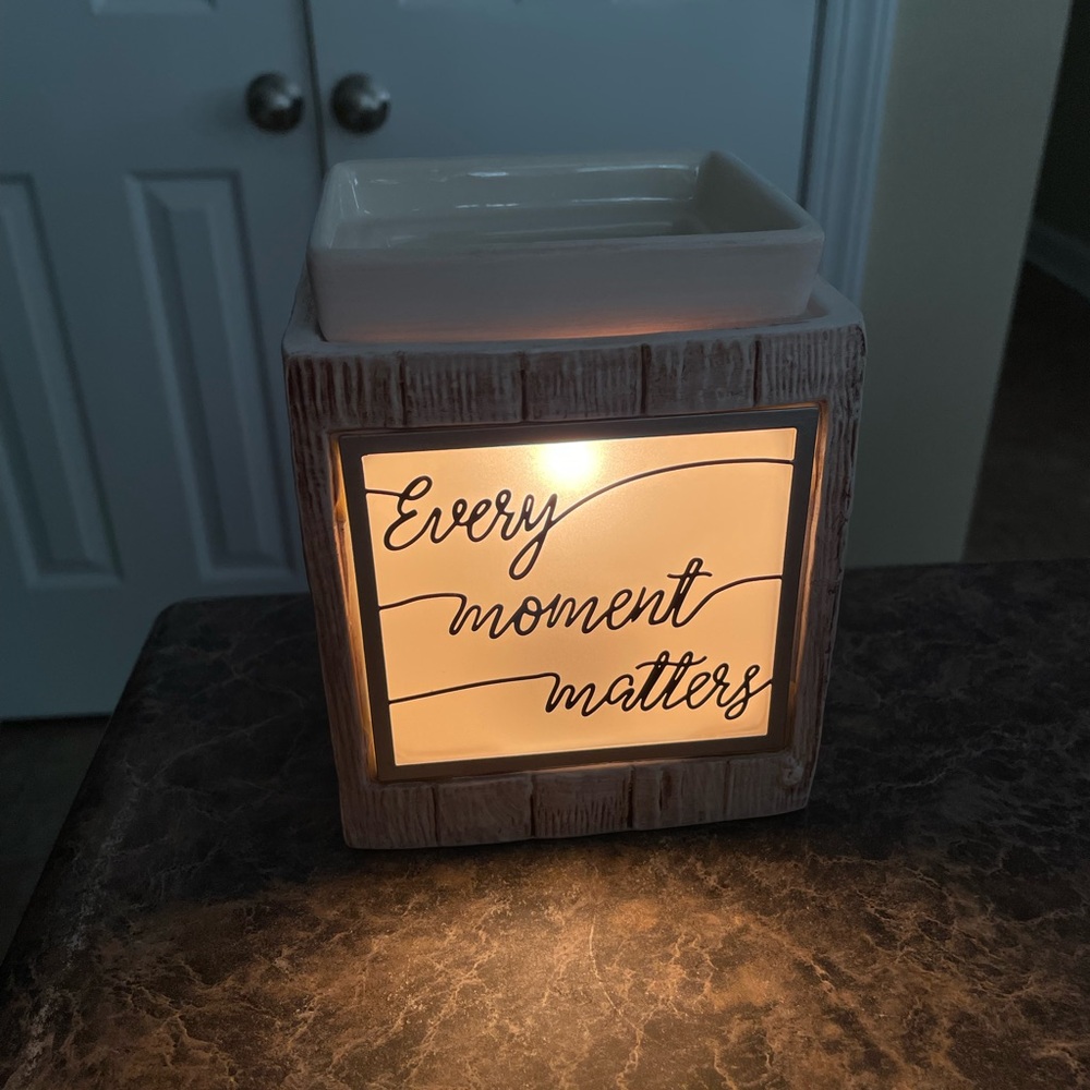 Every Moment Matters Scentsy Warmer